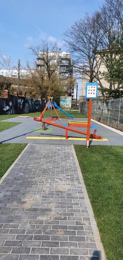 Apple Apartments - Mickiewicza Prywatne Miejsce Parkingowe Łódź Dış mekan fotoğraf